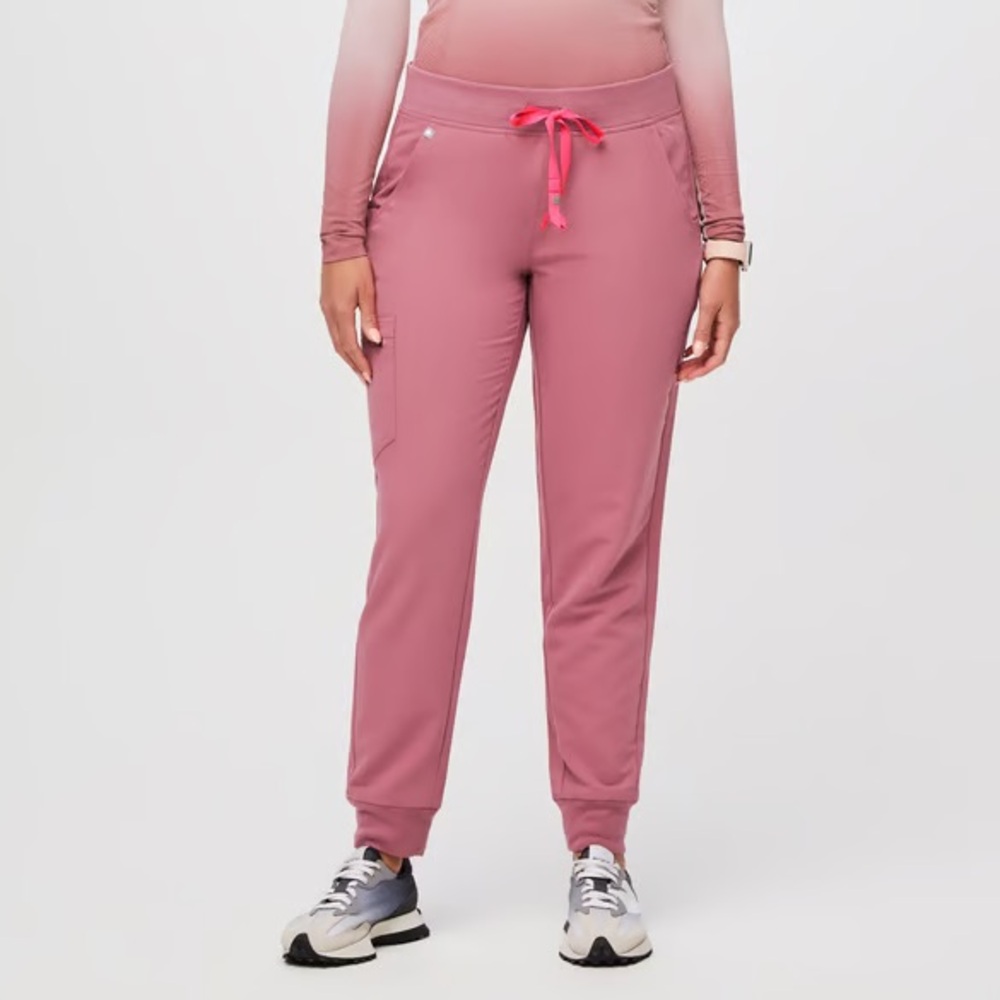 Figs Zamora High Waisted Jogger Scrub Pants in Quartz